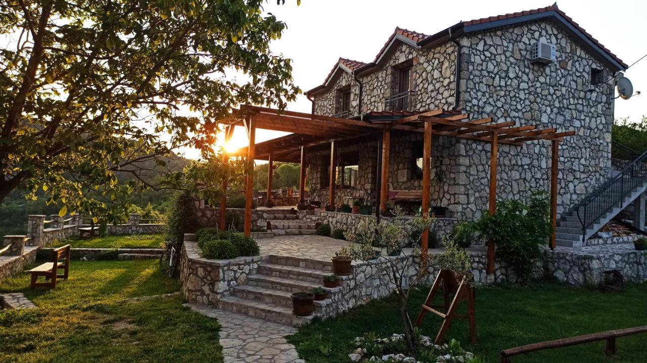 Village House - Novak Rijecani Rijeka Crnojevića Esterno foto